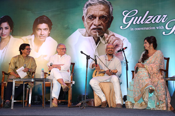 (L - R) Shaan, Gulzar, Shantanu Moitra and Shreya Ghoshal performing the compositions from the newly launched album 'Gulzar in conversation with Tagore' by Saregama India Ltd.