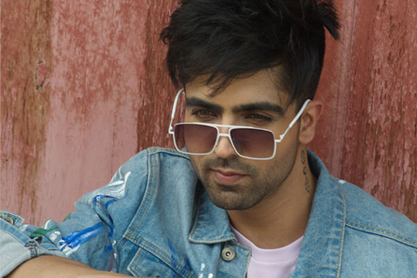 HARDY SANDHU TEAMS UP WITH THE HIT TRIO FOR HIS NEXT SONG | Entertainment  News - PTC Punjabi