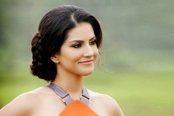 Sunny Leone in Canadian artiste's music video 
