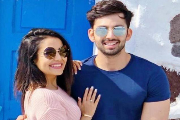 Neha Kakkar slams haters, supports ex-boyfriend Himansh Kohli |  Radioandmusic.com