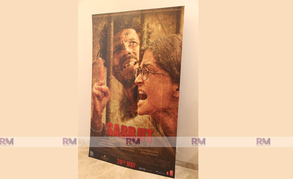 The poster of the film 'Sarbjit'