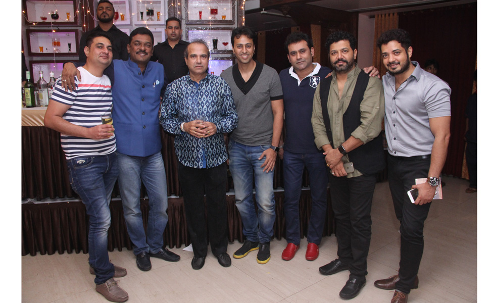  Suresh Wadkar with Salim Merchant and Friends