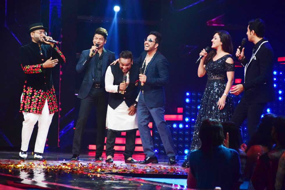 Benny Dayal, Shaan, Master Saleem, Milka Singh, Neeti Mohan and Salim Merchant on the Grand Finale of &TV's The Voice India Season 2