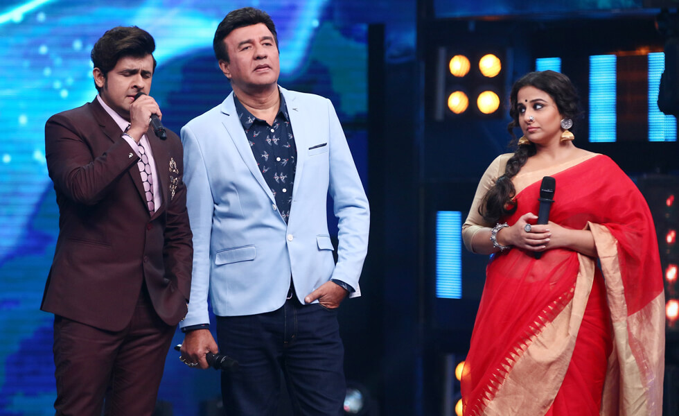 Sonu Nigam signs on Indian Idol 9