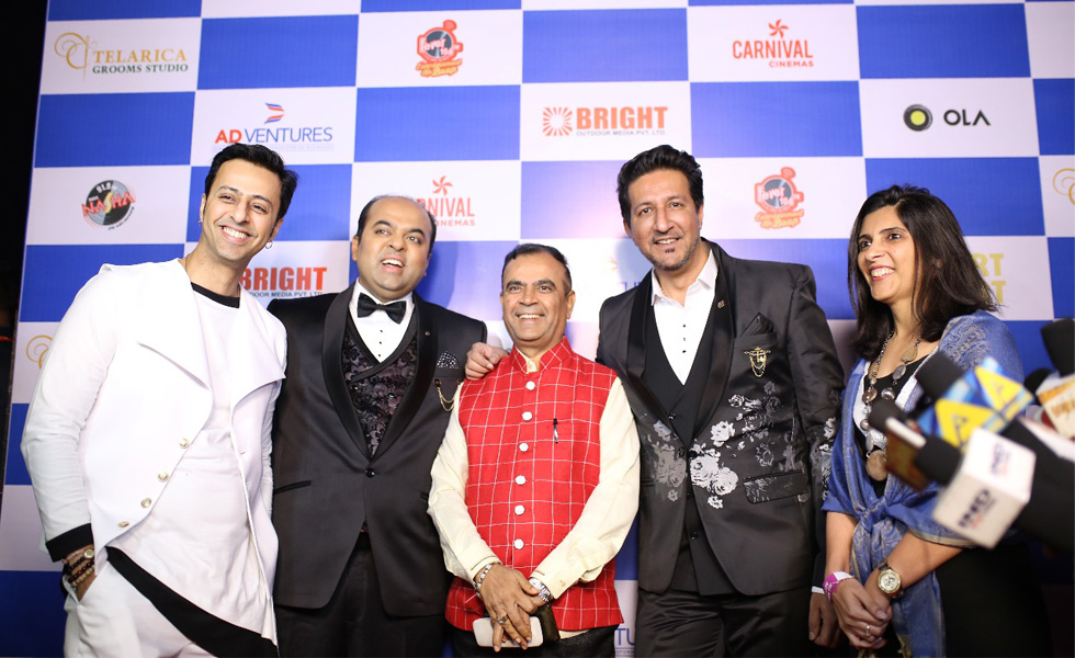 [Left to Right] Salim Merchant, Ameya Dabli, Yogesh Lakhani Chairman and Managing Director of Bright Outdoor Media, Sulaiman Merchant and Purvi Soali Jt. Managing Director Ad Venture.